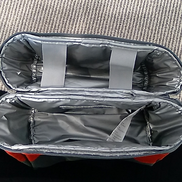 💖HOST PICK💖 Pottery Barn backpack and lunch bag bundle - Picture 9 of 9